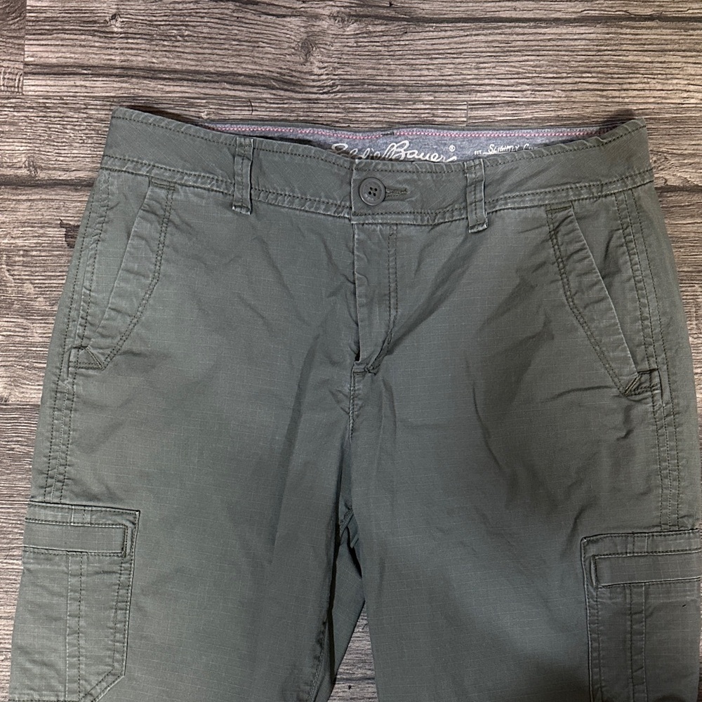 Eddie Bauer Olive Cargo Pants for Men - Picture 2 of 7